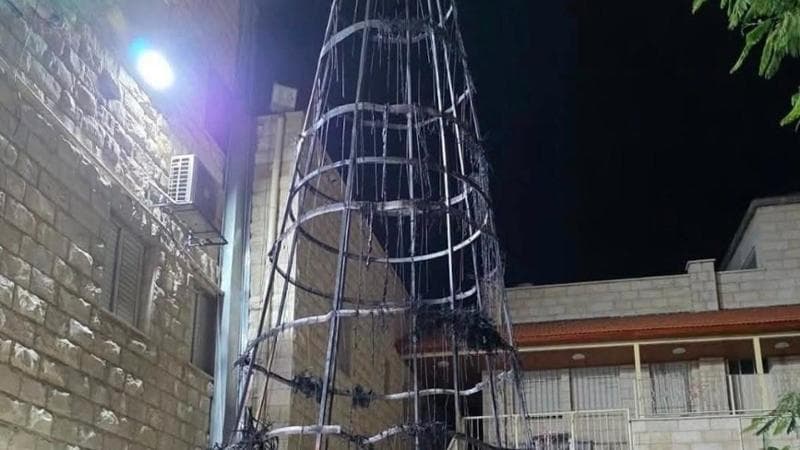 Avevano dato fuoco all’albero di Natale a Jenin, tre palestinesi in arresto 1