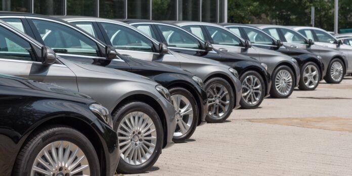 Bonus Auto Elettriche 2025, incentivi fino a 20mila euro: ISEE richiesti e prime regole 1