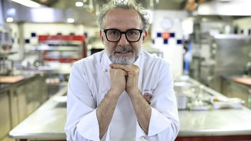 Bottura: “Basta nostalgia, la nostra cucina vada oltre la pasta fatta a mano” 1