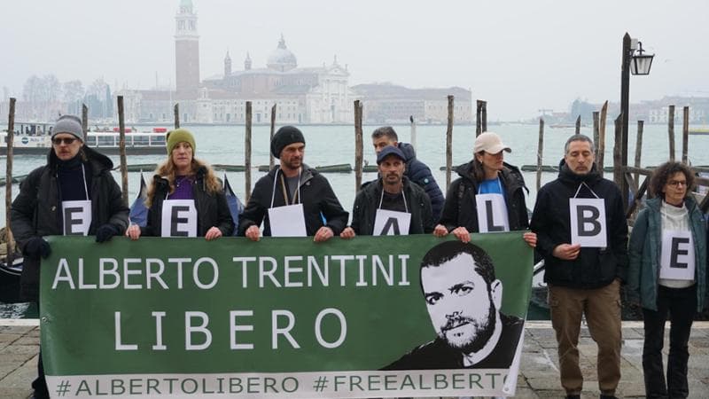 Il Venezuela libera 99 detenuti ma Trentini resta in carcere. La famiglia: è l’ora di insistere 1