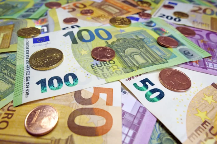 Statali, Quando Arrivano gli Stipendi dei 3.300 Neoassunti? Tutte le Tempistiche Spiegate in Modo Chiaro 1