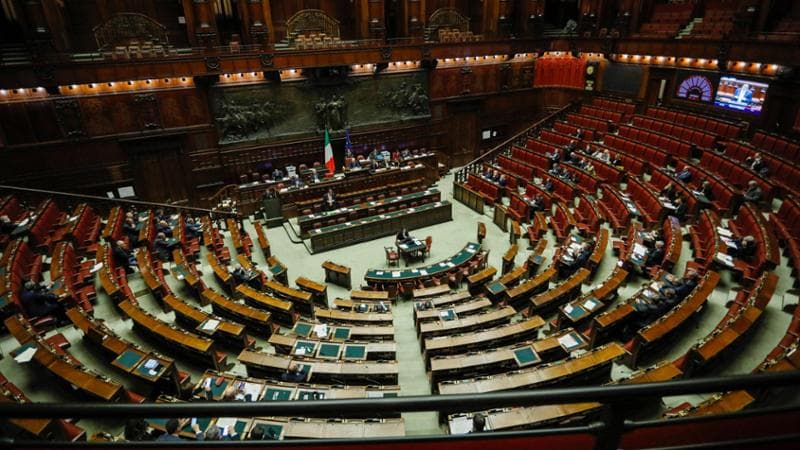 Taglio dei deputati, meno politici ma la spesa non cala: i conti di Camera e Senato 1