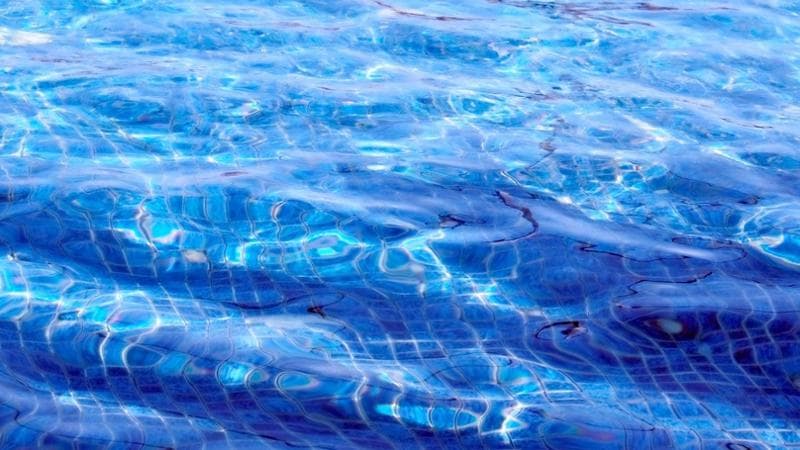 Val Venosta, morto il bambino che aveva rischiato di annegare in piscina 1