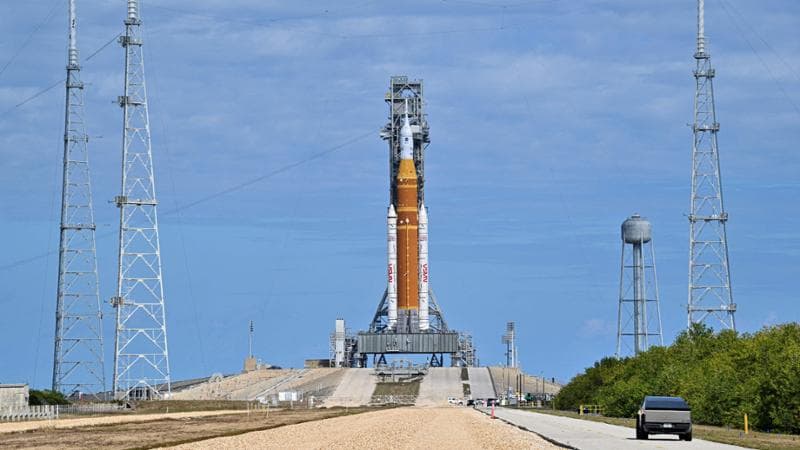 A causa delle basse temperature, rinviato il lancio della missione Artemis II della NASA. 1