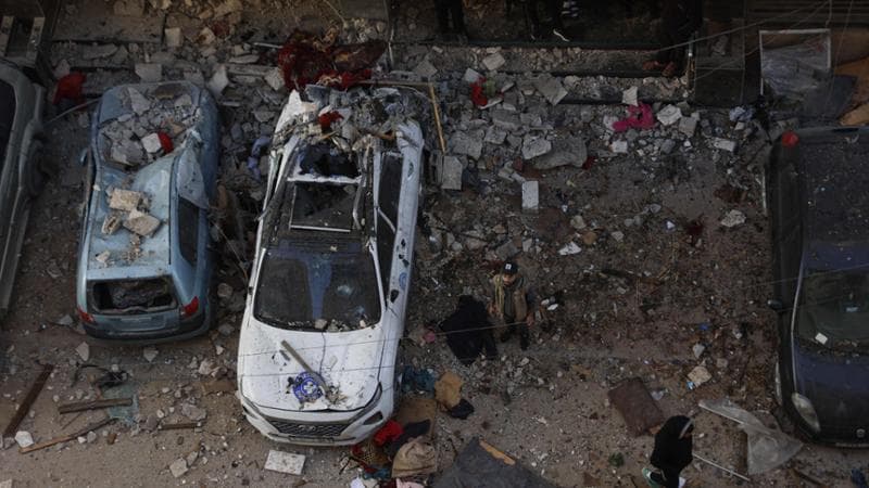 Attacchi aerei israeliani sulla Striscia di Gaza: almeno 19 vittime dall'alba, inclusi 6 minori. 1