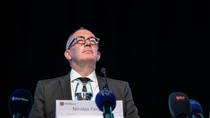 Crans-Montana, il sindaco Nicolas Féraud: “Mi porterò un fardello a vita ma non mi dimetto” 1