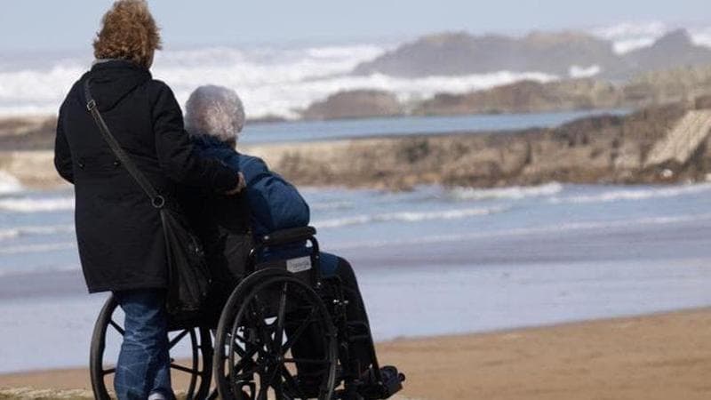 Dopo 10 anni e 30 disegni di legge arriva in Cdm il Ddl caregiver. Rimborsi da 1 euro e 11 centesimi 1