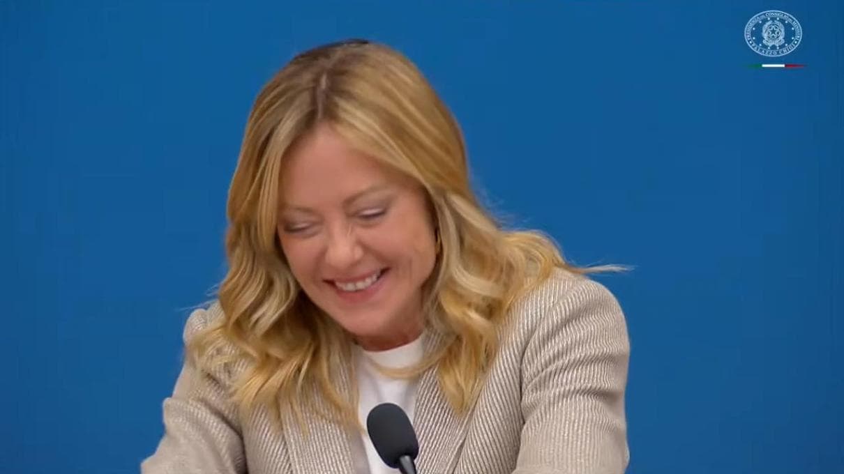 Fiorello risponde a Meloni: “Lavoreresti con me? Giorgia ti assumo, ma in nero” 2