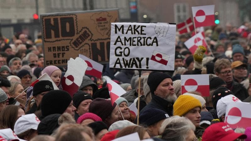 Groenlandia, Trump mette i dazi agli otto Paesi europei che hanno mandato truppe sull'isola 1