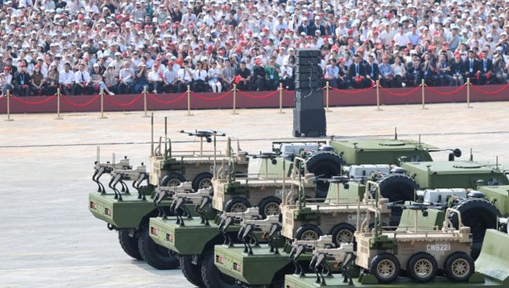 I robot militari sviluppati in Cina sono programmati per mimare il comportamento degli animali predatori. 1