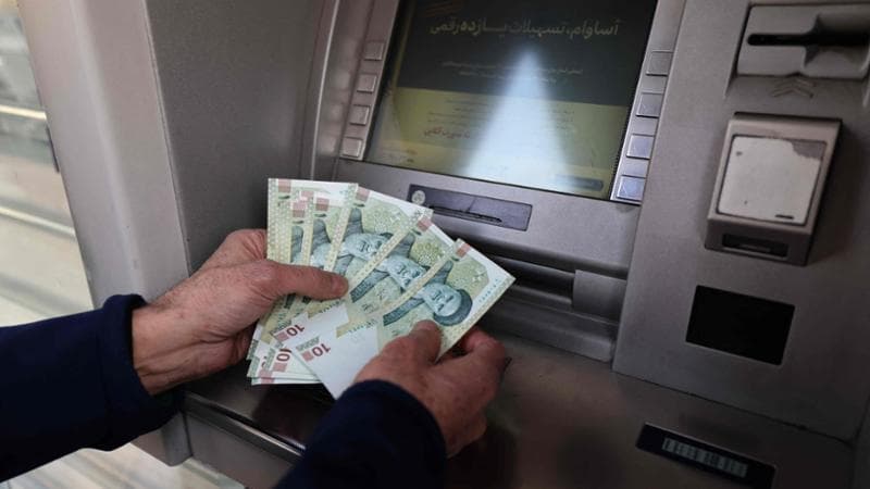 Il crac della banca dei Pasdaran che ha scatenato le prime proteste in Iran 1