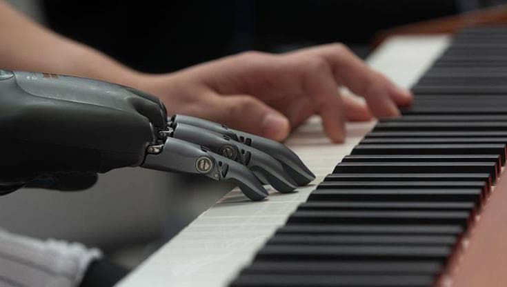 Il paradosso dell'intelligenza artificiale: sviluppare sistemi intelligenti senza comprendere il concetto di intelligenza. 1