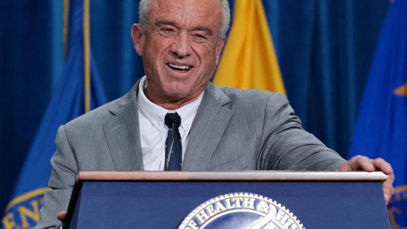 Kennedy Jr. attacca Berlino: “Medici no vax perseguitati”. La replica: “Accuse senza fondamento” 1