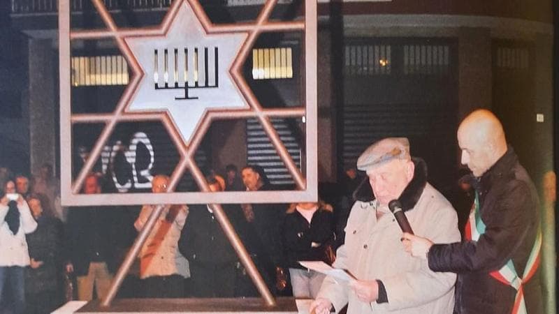 La vicenda della famiglia Molho, un'opera di salvataggio simile a Schindler's List al contrario. 1