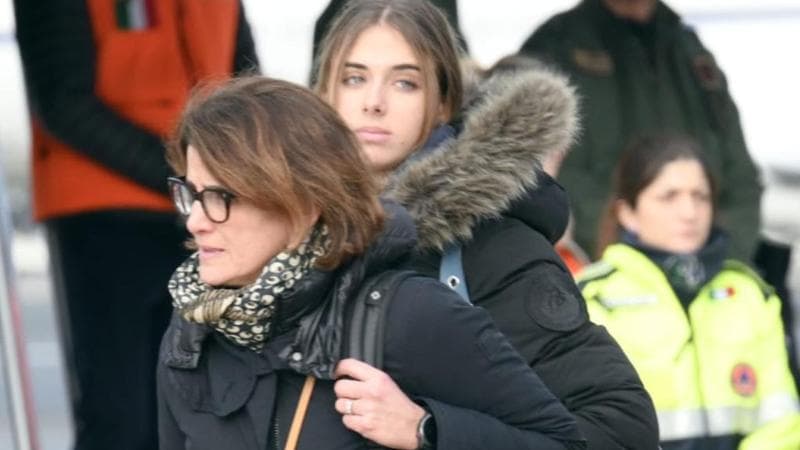 Matilde, 15 anni, sul C-130 con la bara del fratello.”Scavava a mani nude per cercarlo” 1