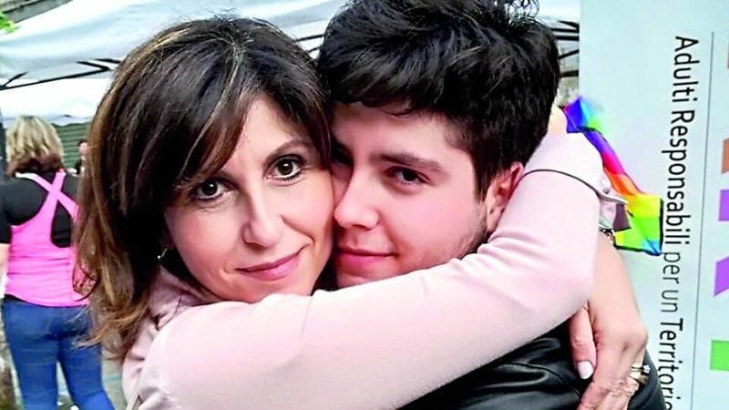 “Mio figlio vivo per miracolo. I ragazzi bombardati da scene violente hanno superato il limite” 1