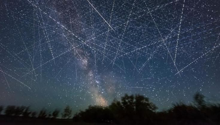 Nel 2025, i satelliti Starlink hanno effettuato 300.000 operazioni di evitamento delle collisioni. 1