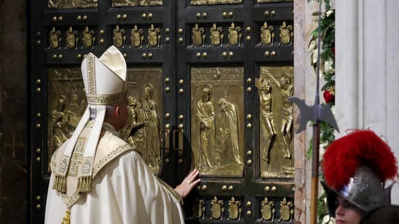 Papa Leone XIV ha chiuso la porta santa di San Pietro: termina il Giubileo della speranza 1
