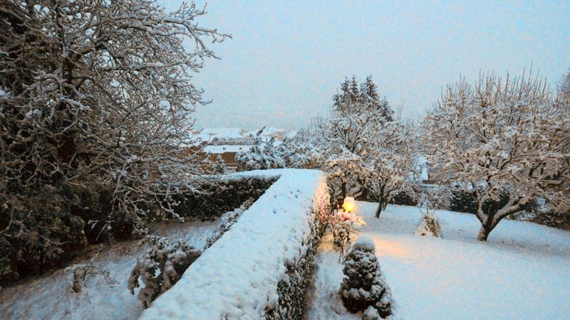 Previsioni meteo, neve in Piemonte e mareggiate estreme verso le Isole Maggiori 1