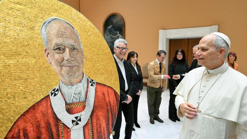 Pronto il mosaico di Leone XIV per la galleria dei Papi a San Paolo fuori le mura 1