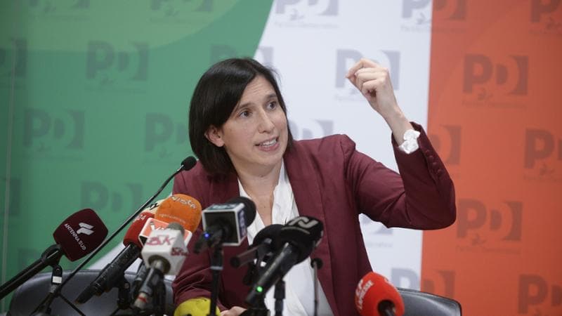 Schlein contro Meloni: “La Groenlandia non si tocca, la premier doveva essere netta” 1