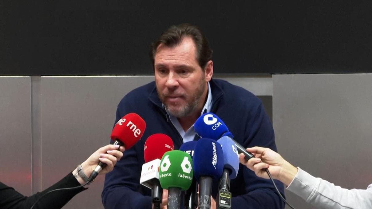 Spagna, ministro dei Trasporti sullo scontro dei treni: “Su un rettilineo, difficile da spiegare” 1