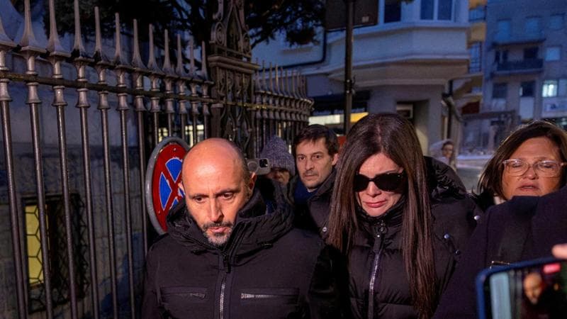 Un rapporto accusa i Moretti: “Tre incendi nei loro esercizi commerciali”. La cauzione versata da Dubai. 1