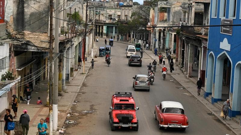 A Cuba entra in vigore l'opzione zero: misure drastiche per far fronte al divieto statunitense sul petrolio. 1