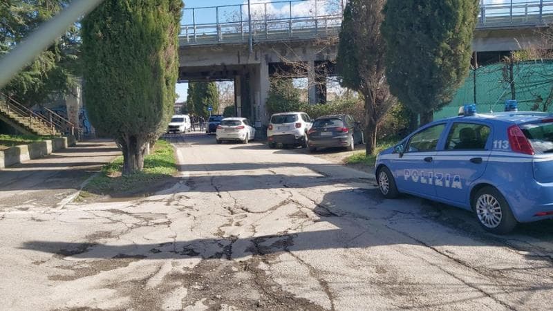 Ascoli, coppia di giovani trovata senza vita in una tenda: il vescovo invita a riflettere sulle vulnerabilità. 1
