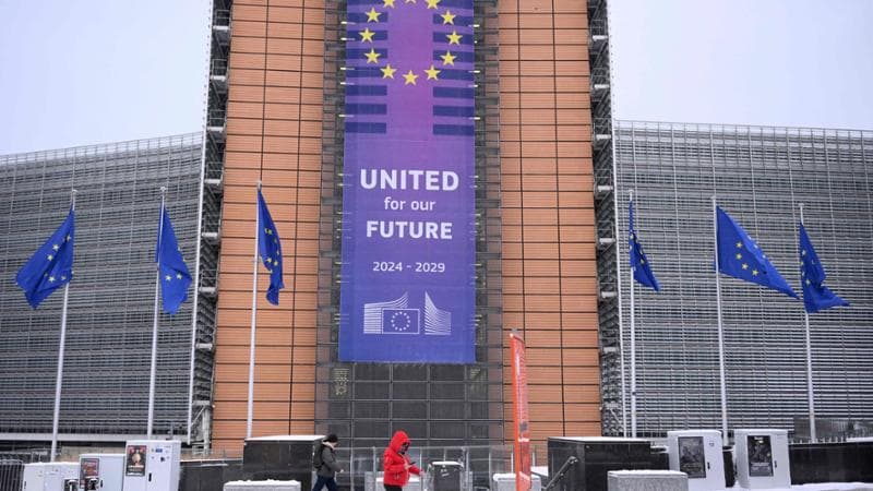 Bruxelles, intervento delle forze dell'ordine presso la sede della Commissione europea 1