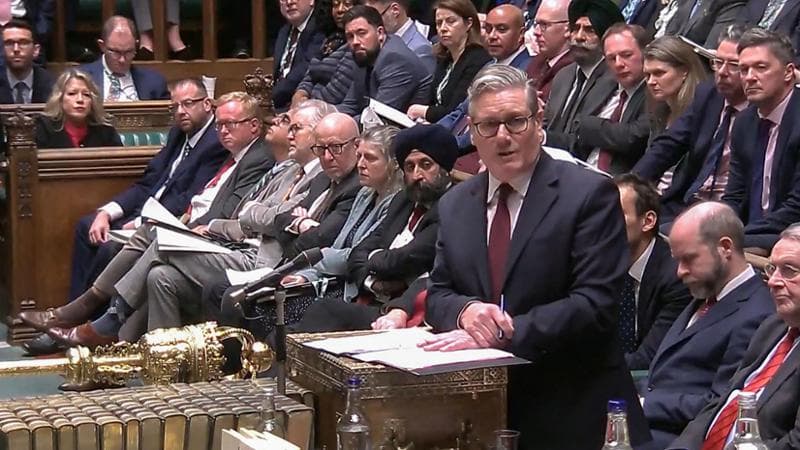 Caso Epstein: le ragioni per cui Starmer potrebbe trovarsi in difficoltà dopo il caso Mandelson. 1