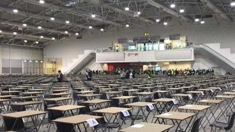 Concorso notarile: polemica per le valutazioni sui partecipanti, con termini come “fenomeno”, “carina” e “graziato”. Il Codacons si prepara a richiedere l'annullamento delle prove. 1