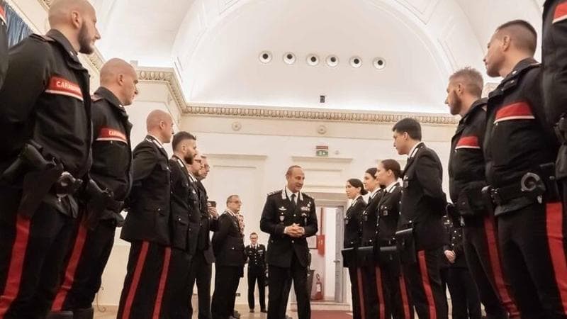 "Diecimila carabinieri in meno", ma il ripristino degli ausiliari non trova consenso tra i sindacati di polizia. 1