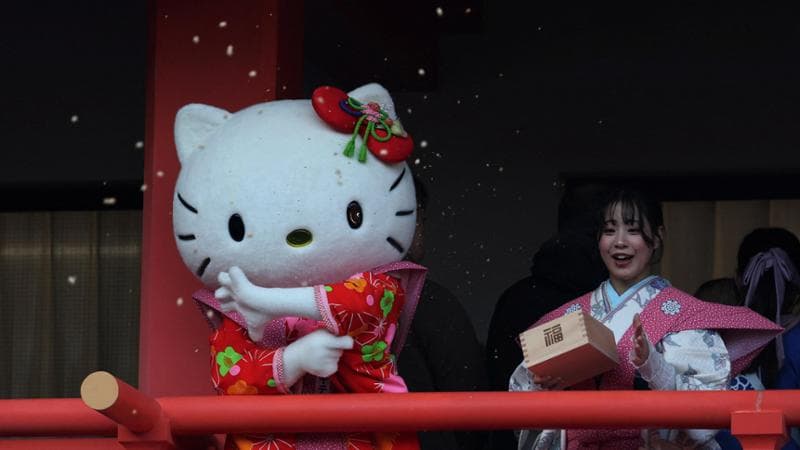 Dopo quattro decenni, Yuko Yamaguchi abbandona il ruolo di disegnatrice di Hello Kitty. 1