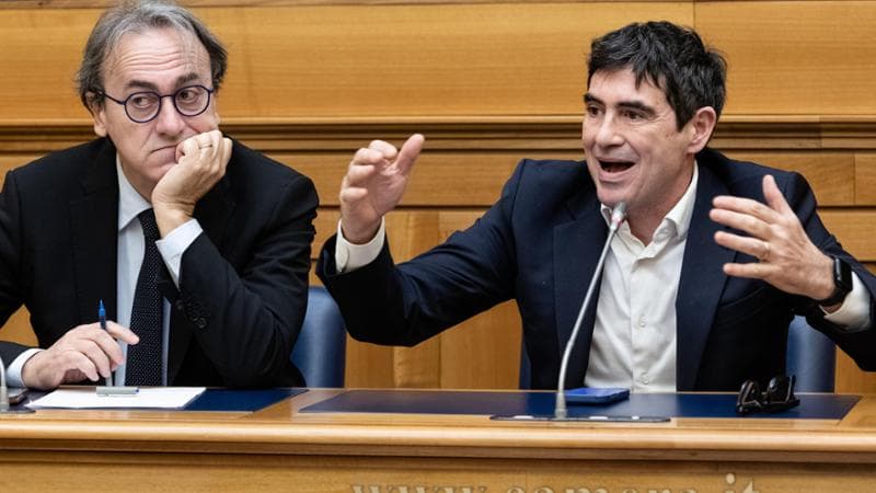 File Epstein, Avs richiede un'indagine sui connazionali implicati. 1