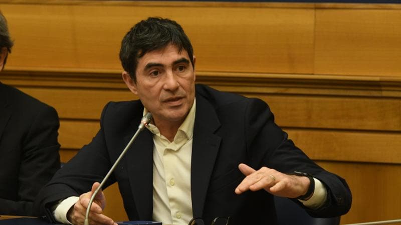 Fratoianni: “L'esecutivo non deve intervenire nel Consiglio, è solo un gruppo di affari” 1