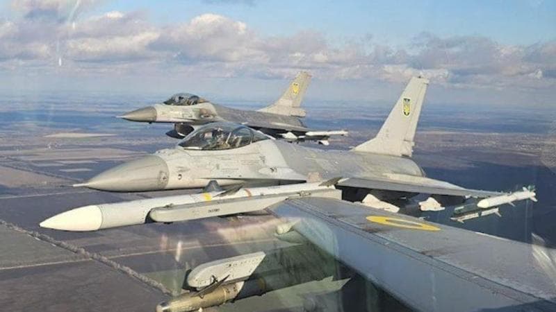 I nuovi "Tigri Volanti": aviatori statunitensi alla guida degli F16 in Ucraina 1
