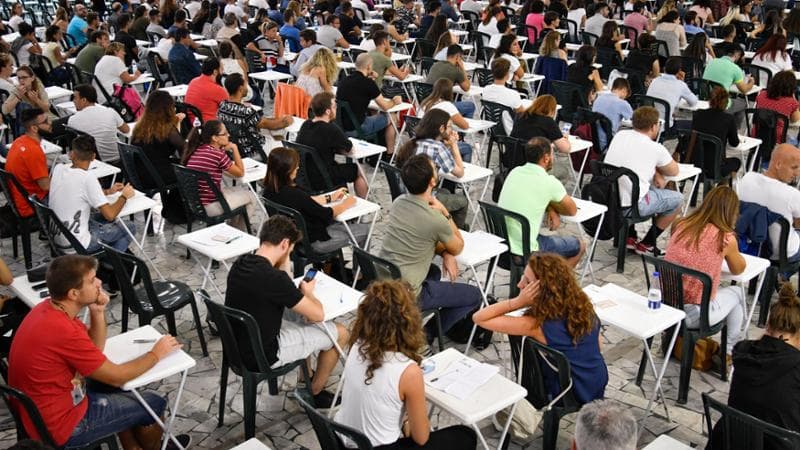 Il concorso per aspiranti notai al centro delle polemiche: i santi in paradiso. 1