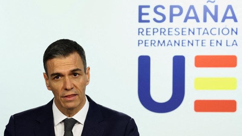 Il premier spagnolo spiega le ragioni per cui l'Occidente necessita di migranti. 1