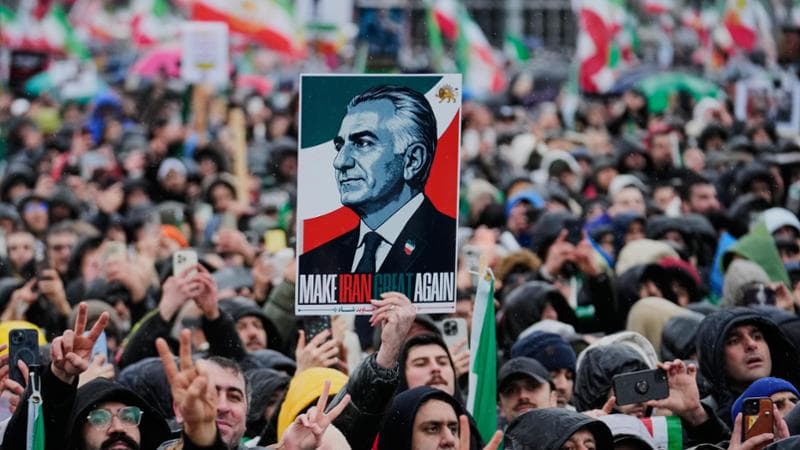 Iran, Trump: trasformazione del governo. Con Pahlavi 200 mila manifestanti a Monaco 1