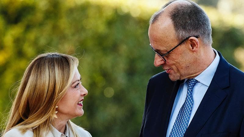 La frattura tra Merz e Meloni con Macron: incontro riservato a Bruxelles e blocco della super-caccia francese. 1