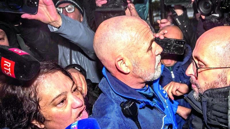 Le famiglie delle persone decedute attaccano i Moretti: “Assassini, ne risponderete” 1