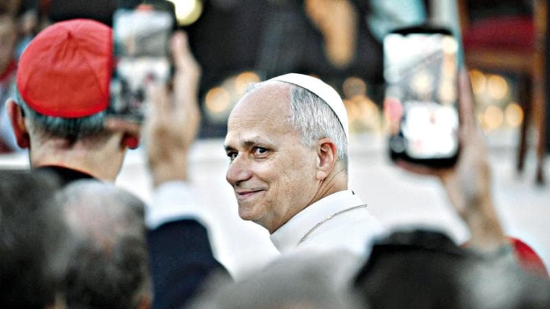 Leone XIV: “La dottrina rimane invariata su gay e trans, ma la Chiesa apre a tutti” 1