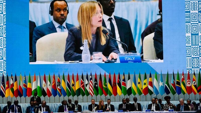 Meloni, l'africana, non partecipa al summit di Monaco: imbarazzo per le tensioni Ue su Trump. 1