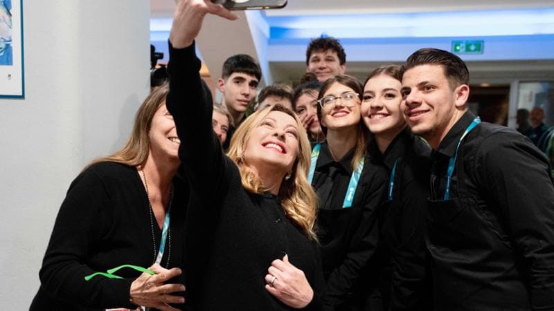 Meloni si oppone ai manifestanti: “Avversari dell'Italia”. E critica il Festival di Sanremo. 1