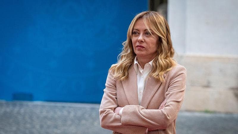 Meloni sostiene Pucci: la sinistra ha origini illiberali. La Rai esprime rammarico per un clima di intolleranza. 1