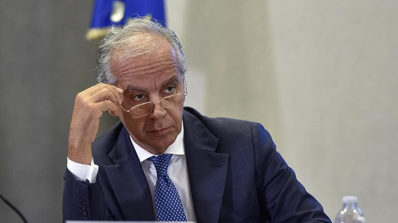 Migranti, Piantedosi annuncia: “Faremo ricorso contro le sentenze di Sea Watch” 1