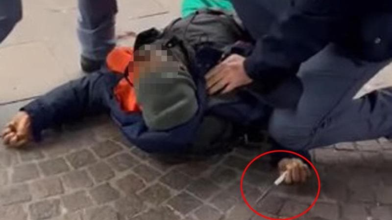 Moussa assassinato con un'arma da fuoco, l'agente sotto inchiesta rivela a un collega: “Non era un giubbotto antiproiettile” 1