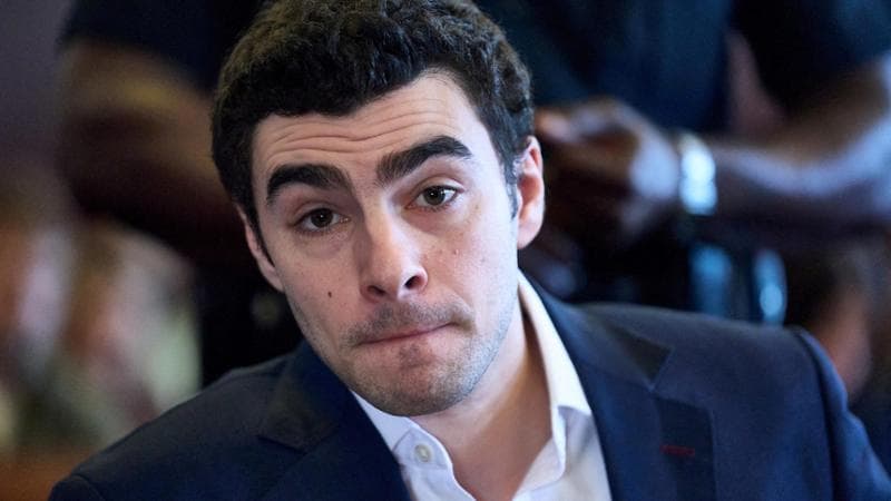 New York, annullata la condanna a morte per Mangione 1