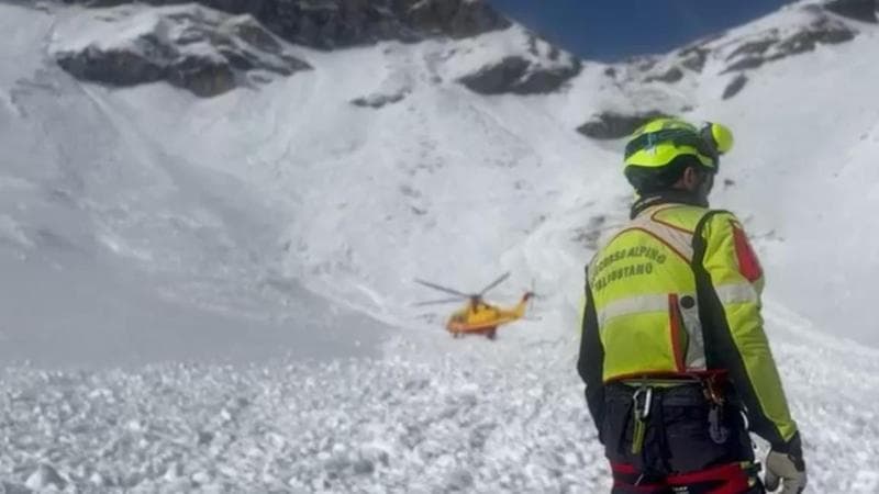Nuove valanghe causano la morte di ulteriori due alpinisti 1